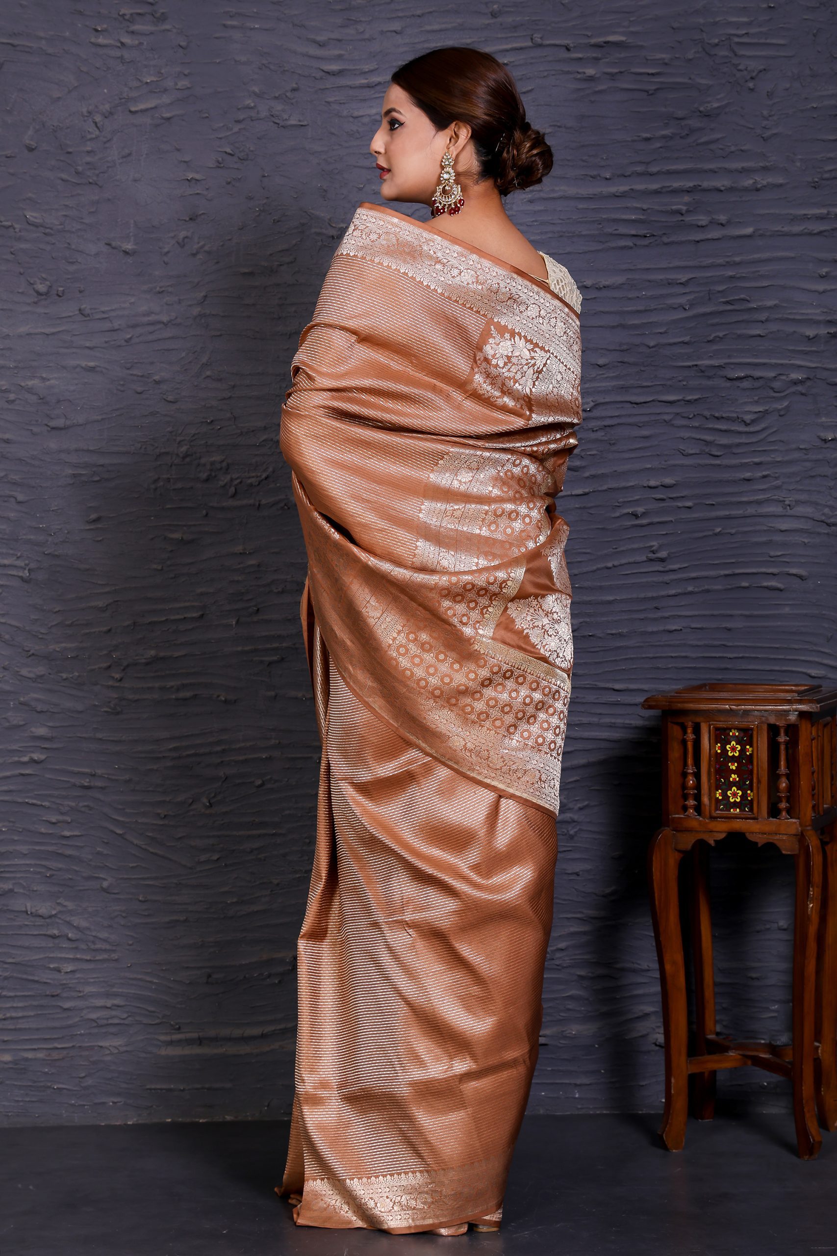 Flatwhite geometric zari pure silk banarasi - Image 3